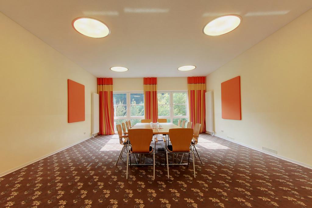 Akzent Waldhotel Rheingau Geisenheim Buitenkant foto